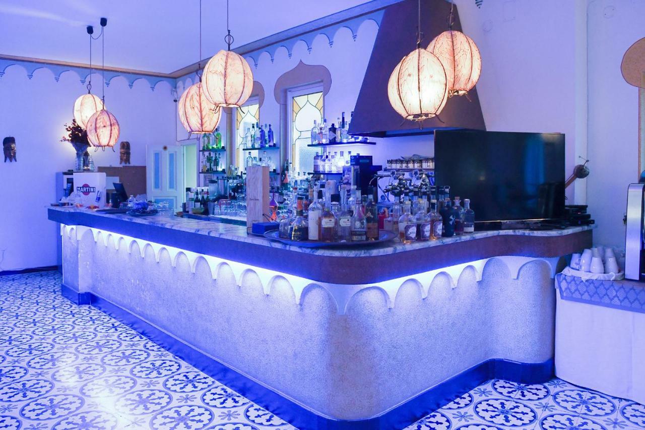 阿拉韦斯克酒店 瓦里格提 外观 照片